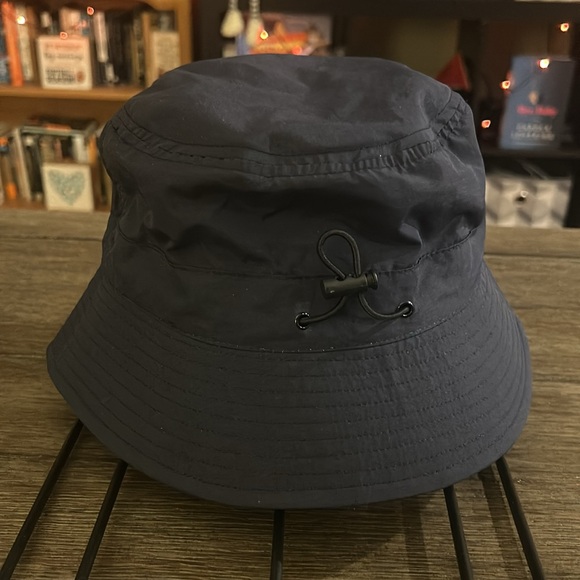 Legend Bucket Hat - Picture 3 of 7